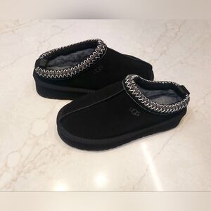 UGG Tazz II Lightweight Platform Slippers